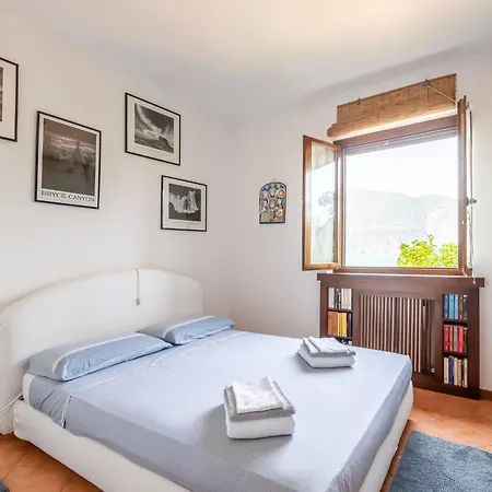 Guesthost - Garda Lovely Flat With Pool